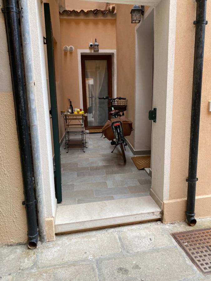 Casabella Chioggia Casa Indipendente Con Corte Luaran gambar
