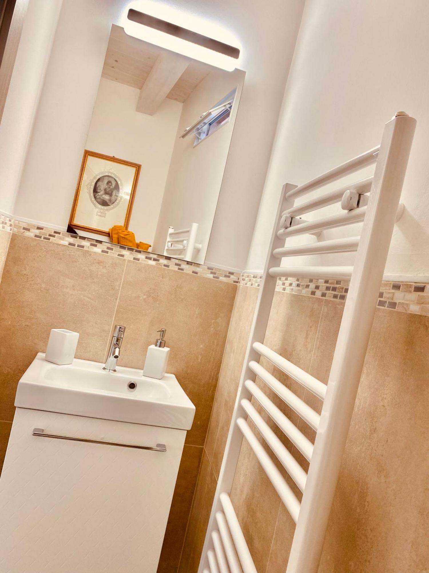 Casabella Chioggia Casa Indipendente Con Corte Luaran gambar