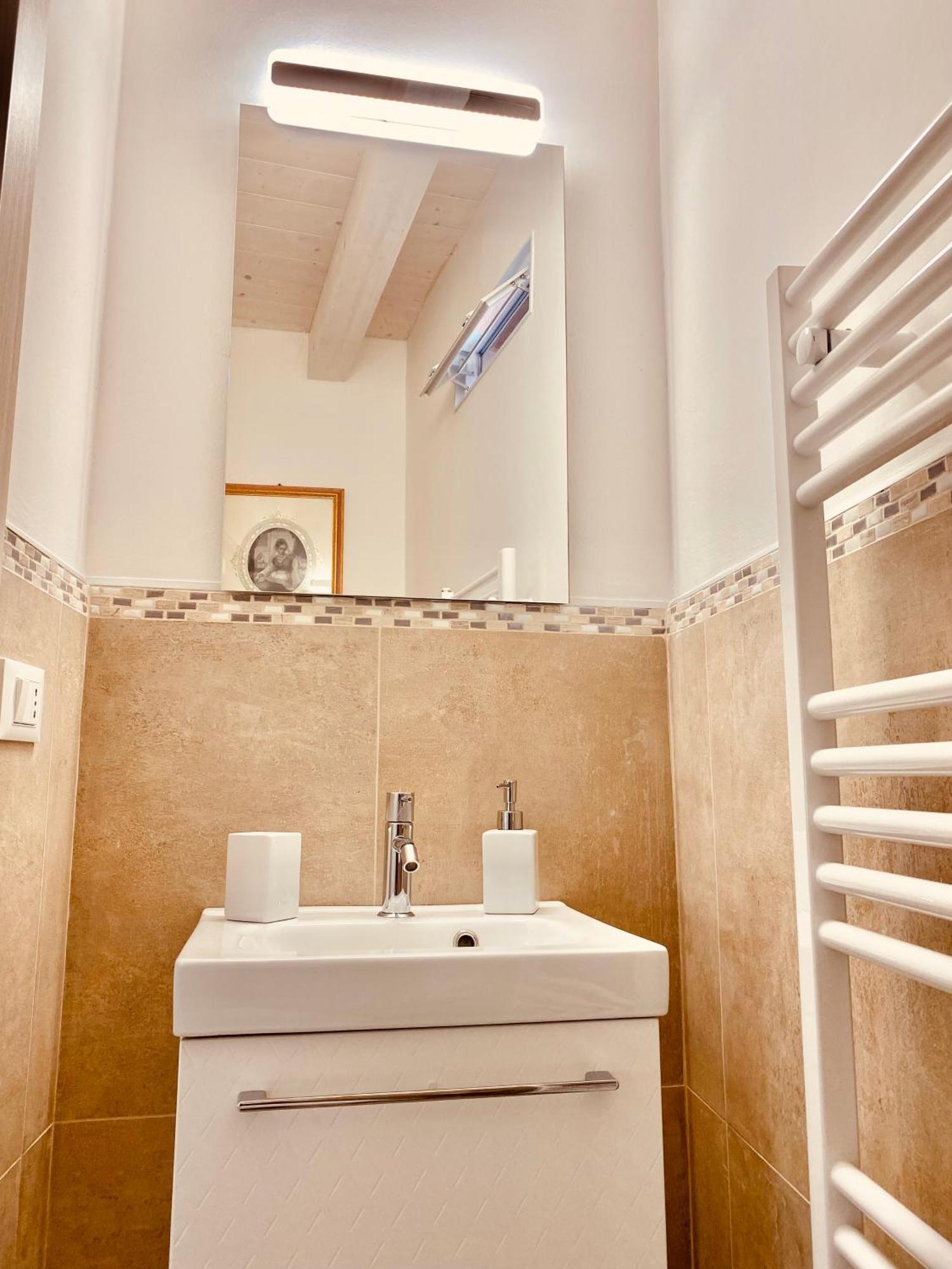 Casabella Chioggia Casa Indipendente Con Corte Luaran gambar