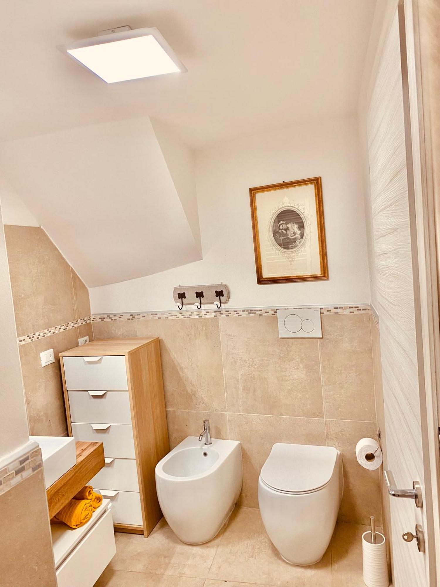 Casabella Chioggia Casa Indipendente Con Corte Luaran gambar