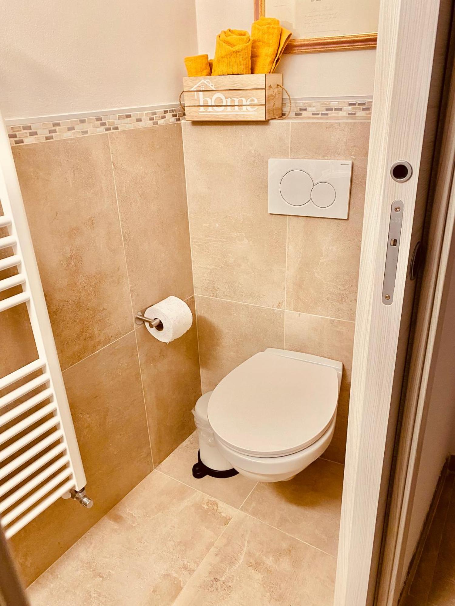 Casabella Chioggia Casa Indipendente Con Corte Luaran gambar