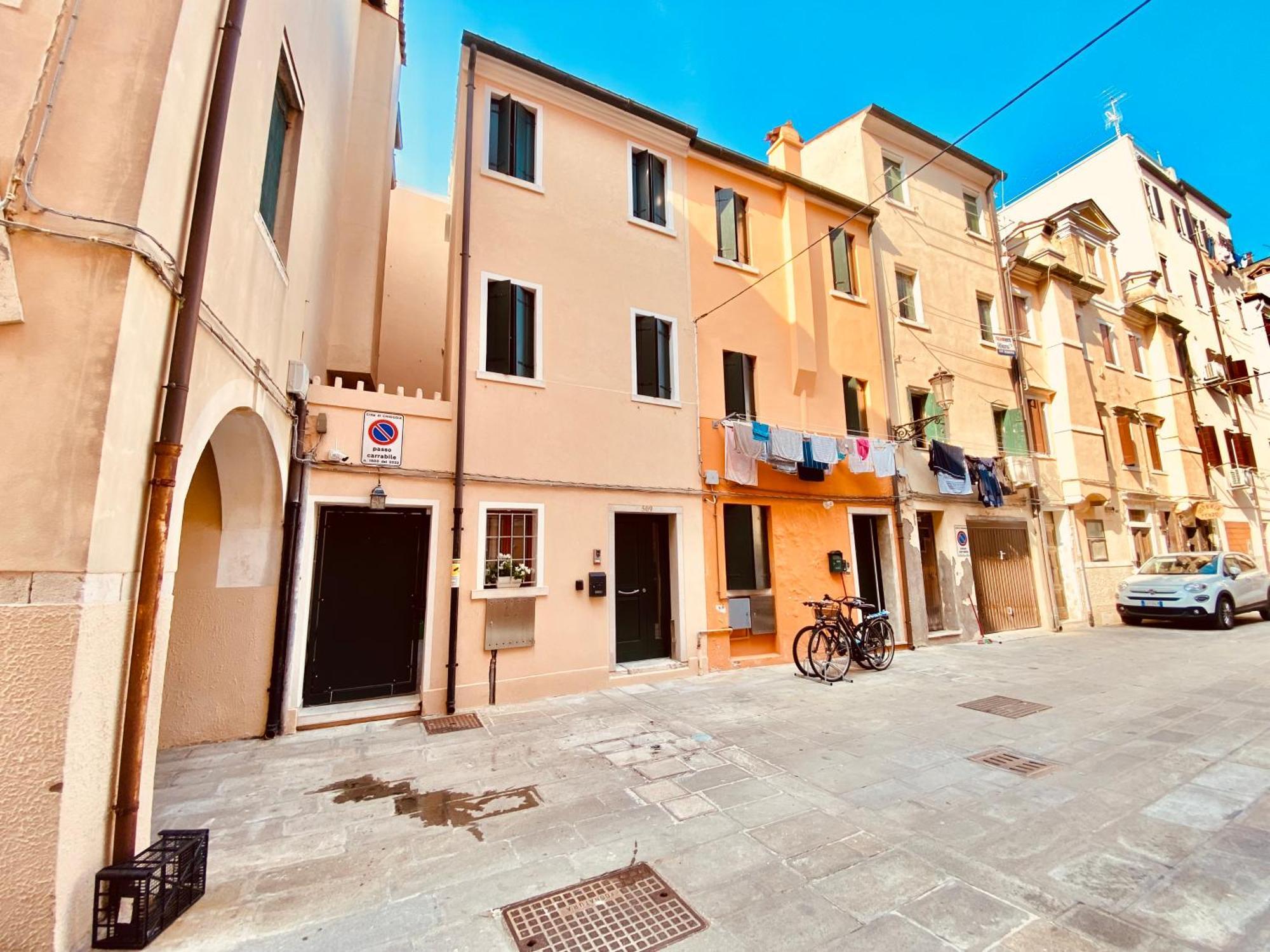 Casabella Chioggia Casa Indipendente Con Corte Luaran gambar